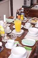 Hedingham Old Pottery