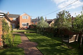 Hedingham Old Pottery