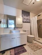 Dr Calayan's 2BR Condo at Pico De Loro