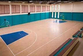 Dr Calayan's 2BR Condo at Pico De Loro