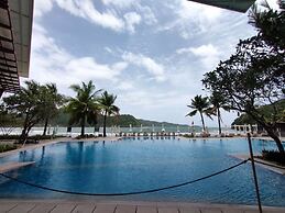 Dr Calayan's 2BR Condo at Pico De Loro