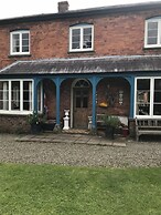 Lower Buckton Country House - Sleeps 12