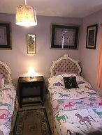 Lower Buckton Country House - Sleeps 12