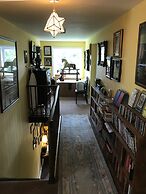 Lower Buckton Country House - Sleeps 12