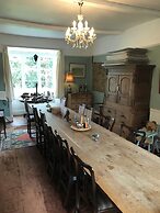 Lower Buckton Country House - Sleeps 12