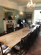 Lower Buckton Country House - Sleeps 12