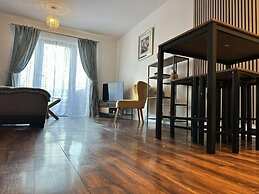 Grand Central Apartments, Centro