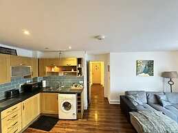 Grand Central Apartments, Centro