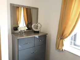 Grand Central Apartments, Centro