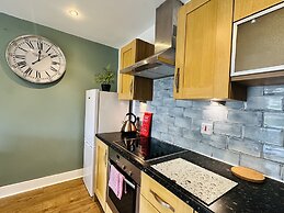 Grand Central Apartments, Centro