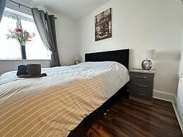 Grand Central Apartments, Centro