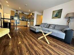 Grand Central Apartments, Centro