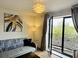 Grand Central Apartments, Centro