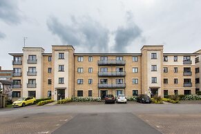Grand Central Apartments, Centro