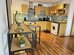 Grand Central Apartments, Centro