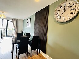 Grand Central Apartments, Centro