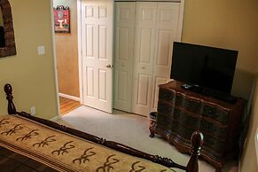 Appalachian Mountain Getaway Apartment