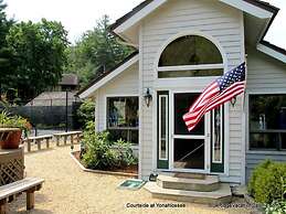 Courtside at Yonahlossee Apartment