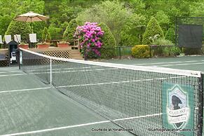 Courtside at Yonahlossee Apartment