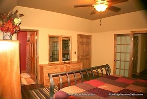 Lodge at Riversound Apartment