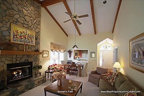 Stewart's Path Apartment