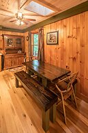 Hidden Creek Cabin Apartment