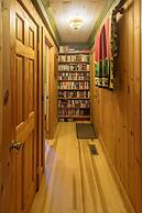 Hidden Creek Cabin Apartment