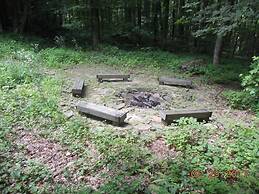 Hidden Creek Cabin Apartment