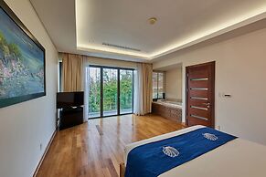 Vacation Homes Pool Villa