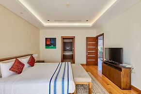 Vacation Homes Pool Villa