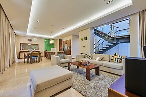 Vacation Homes Pool Villa