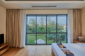 Vacation Homes Pool Villa