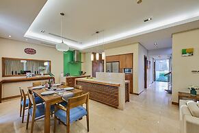 Vacation Homes Pool Villa