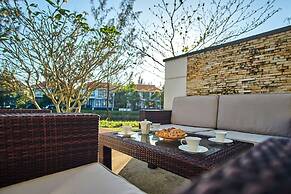 Vacation Homes Pool Villa