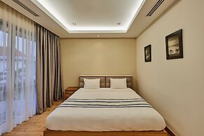 Vacation Homes Pool Villa