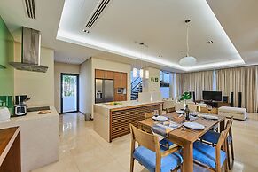 Vacation Homes Pool Villa