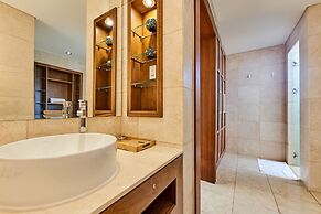 Vacation Homes Pool Villa