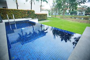 Vacation Homes Pool Villa