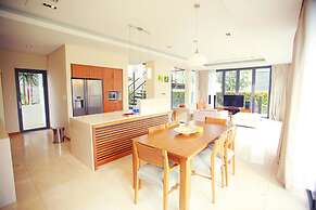 Vacation Homes Pool Villa