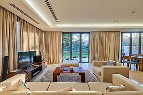 Vacation Homes Pool Villa