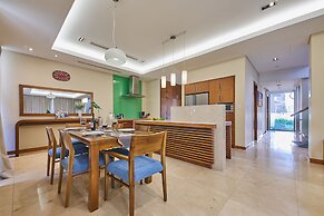 Vacation Homes Pool Villa