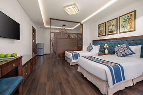 Balcona Hotel Da Nang