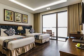 Balcona Hotel Da Nang