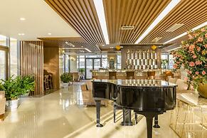 Balcona Hotel Da Nang