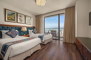 Balcona Hotel Da Nang