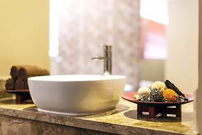 Balcona Hotel Da Nang