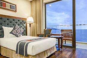 Balcona Hotel Da Nang