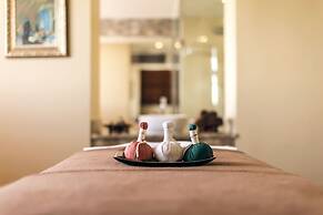 Balcona Hotel Da Nang