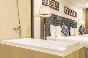 Balcona Hotel Da Nang