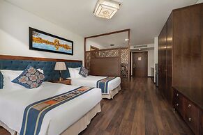 Balcona Hotel Da Nang